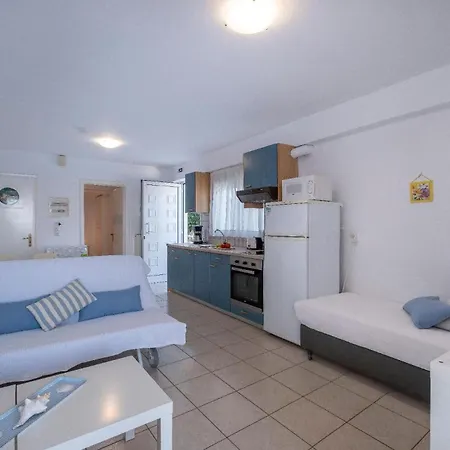Apartment Zesa Mit Balkon Und Meerblick