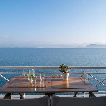 Zesa Mit Balkon Und Meerblick * Kiveri